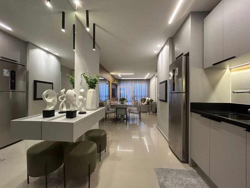 FINAMENTE DECORADO JUNTO A PRAÇA EM PREDIO COM INFRAESTRUTURA COMPLETA: 10ª foto da galeria de imagens do imóvel