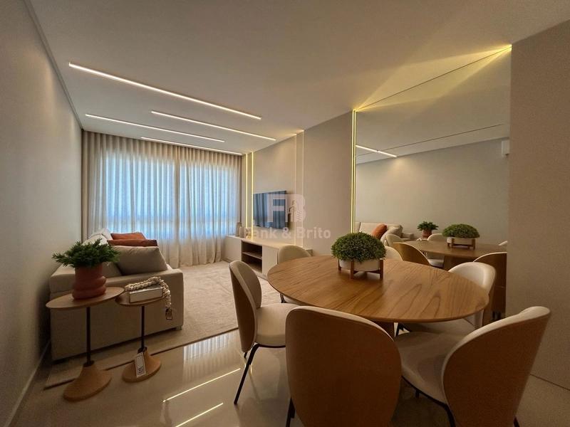 FINAMENTE DECORADO JUNTO A PRAÇA EM PREDIO COM INFRAESTRUTURA COMPLETA: 6ª foto da galeria de imagens do imóvel