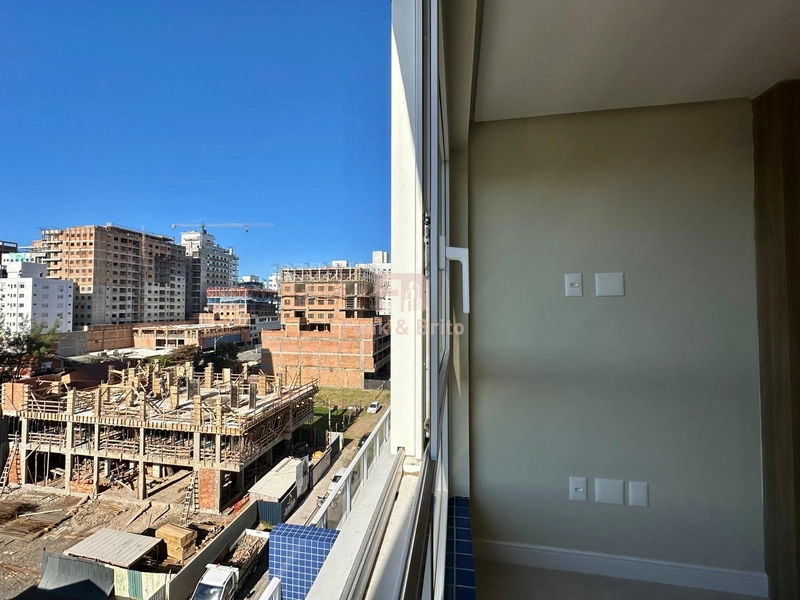 APARTAMENTO APENAS DUAS QUADRAS DO MAR, BAIRRO ZONA NOVA!: 14ª foto da galeria de imagens do imóvel