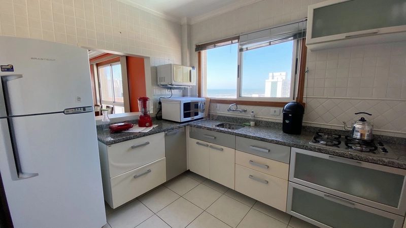 APARTAMENTO DE 3 DORMITÓRIOS COM VISTA MAR: 10ª foto da galeria de imagens do imóvel