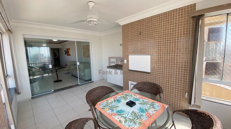 APARTAMENTO DE 3 DORMITÓRIOS COM VISTA MAR: 8ª foto da galeria de imagens do imóvel