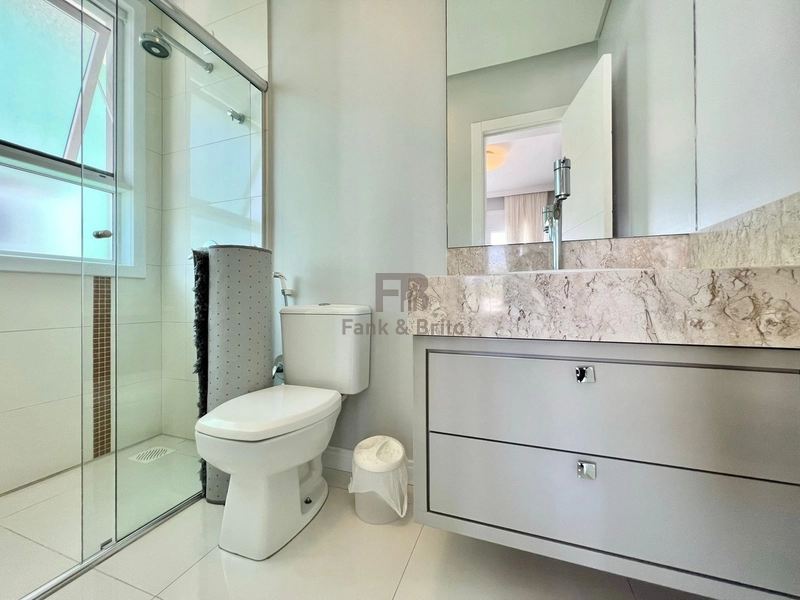 CASA A VENDA NO CONDADO DE CAPÃO: 9ª foto da galeria de imagens do imóvel