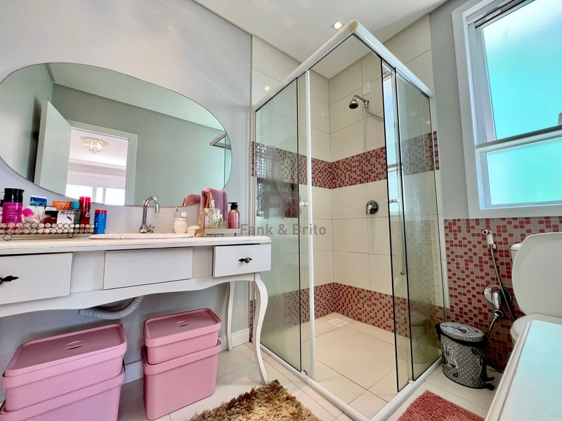 CASA A VENDA NO CONDADO DE CAPÃO: 16ª foto da galeria de imagens do imóvel