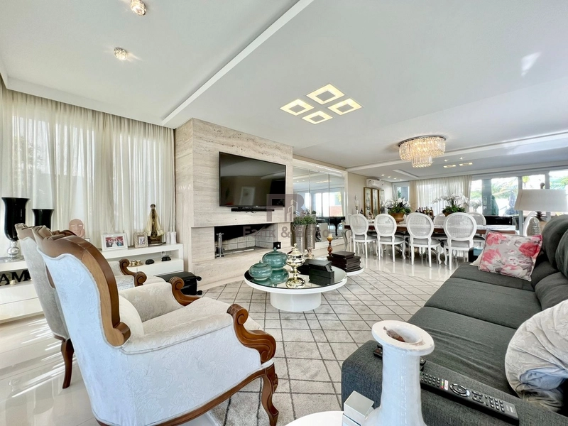 CASA A VENDA NO CONDADO DE CAPÃO: 6ª foto da galeria de imagens do imóvel