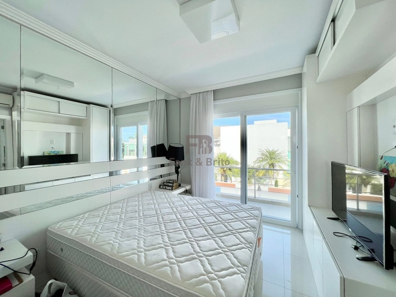 CASA A VENDA NO CONDADO DE CAPÃO: 24ª foto da galeria de imagens do imóvel