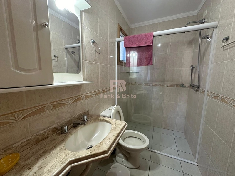 SACADA DE FRENTE NO CENTRO: 8ª foto da galeria de imagens do imóvel