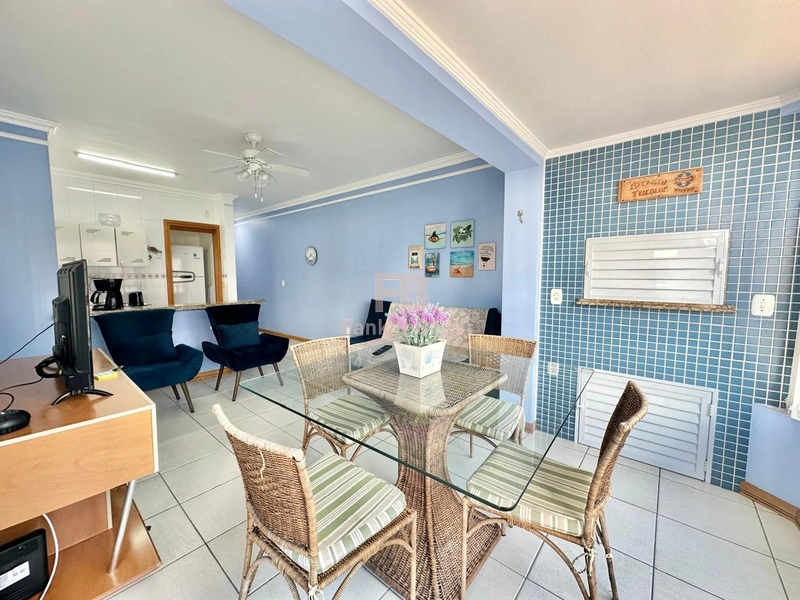 SACADA DE FRENTE NO CENTRO: 3ª foto da galeria de imagens do imóvel