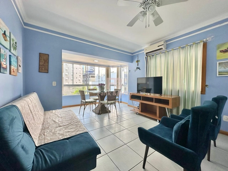 SACADA DE FRENTE NO CENTRO: 1ª foto da galeria de imagens do imóvel