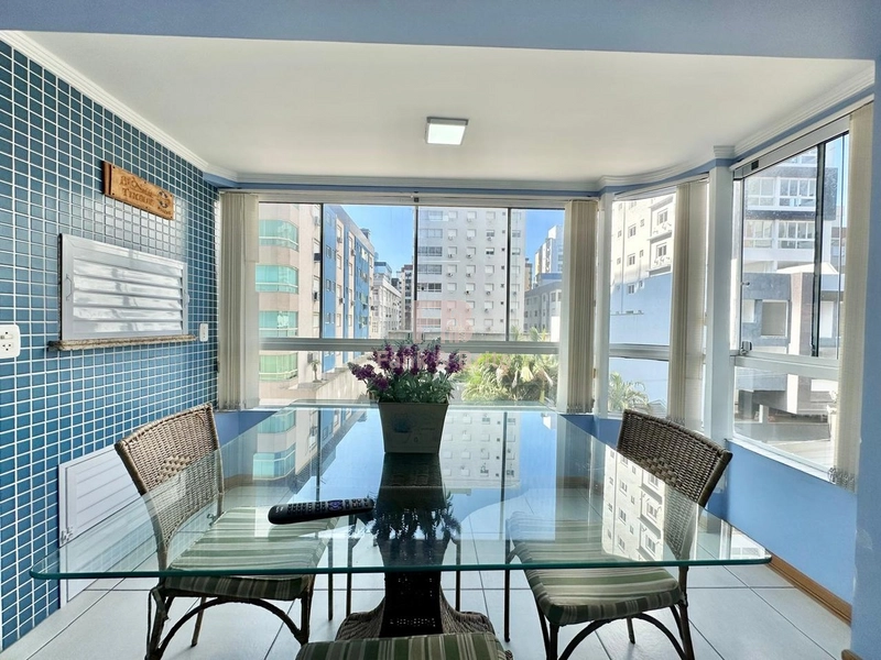 SACADA DE FRENTE NO CENTRO: 2ª foto da galeria de imagens do imóvel