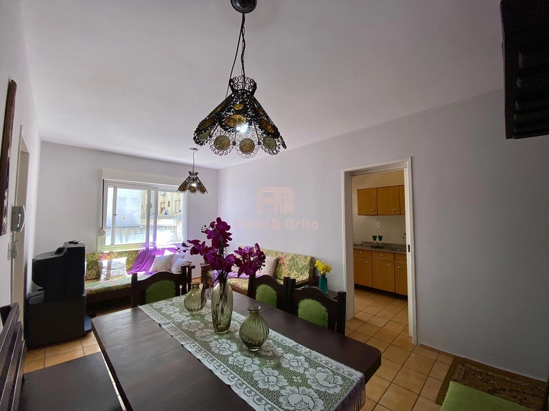 02 DORMITÓRIOS, BOX E ELEVADOR, JUNTO À BOIANOVSKI, 04 QUADRAS DO MAR.: 5ª foto da galeria de imagens do imóvel