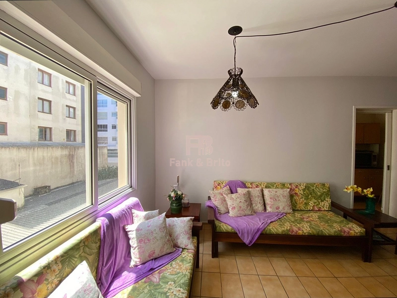 02 DORMITÓRIOS, BOX E ELEVADOR, JUNTO À BOIANOVSKI, 04 QUADRAS DO MAR.: 6ª foto da galeria de imagens do imóvel