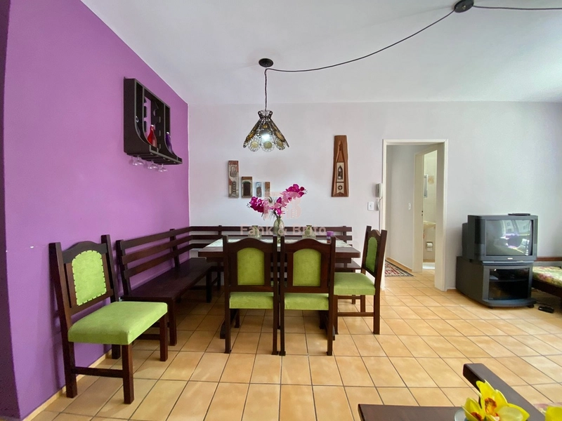 02 DORMITÓRIOS, BOX E ELEVADOR, JUNTO À BOIANOVSKI, 04 QUADRAS DO MAR.: 7ª foto da galeria de imagens do imóvel