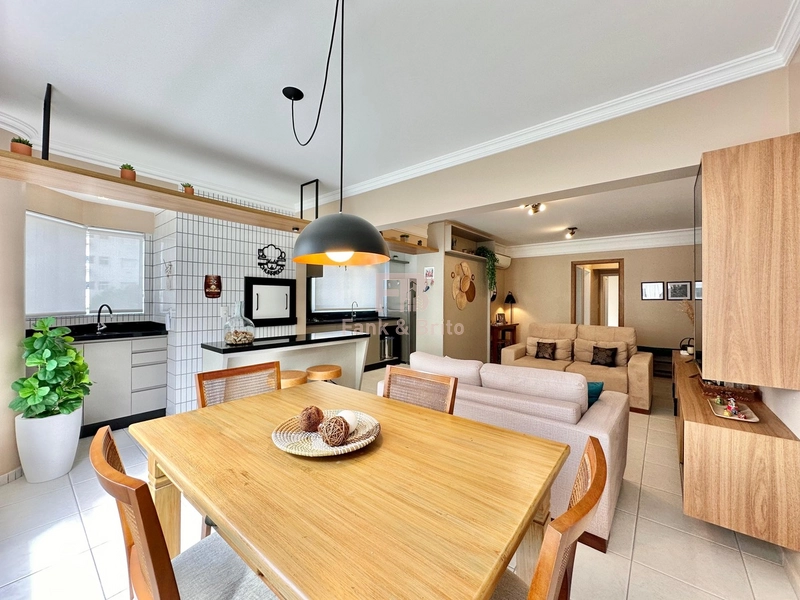 SACADA DE FRENTE COM VISTA MAR: 1ª foto da galeria de imagens do imóvel