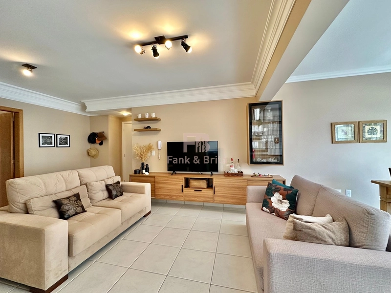 SACADA DE FRENTE COM VISTA MAR: 6ª foto da galeria de imagens do imóvel