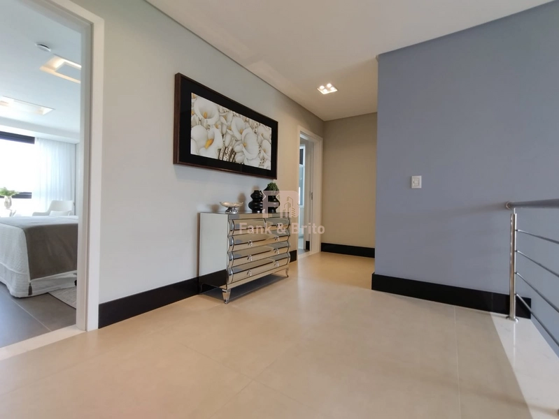 CASA A VENDA EM CONDOMINIO FECHADO: 2ª foto da galeria de imagens do imóvel