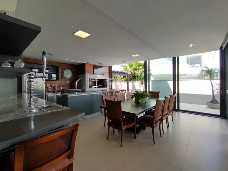 CASA A VENDA EM CONDOMINIO FECHADO: 3ª foto da galeria de imagens do imóvel