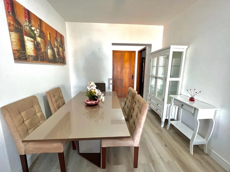 VISTA LIBERADA! TODO MOBILIADO! 2 DORMITÓRIOS! SUÍTE! CENTRO! BOX!: 5ª foto da galeria de imagens do imóvel