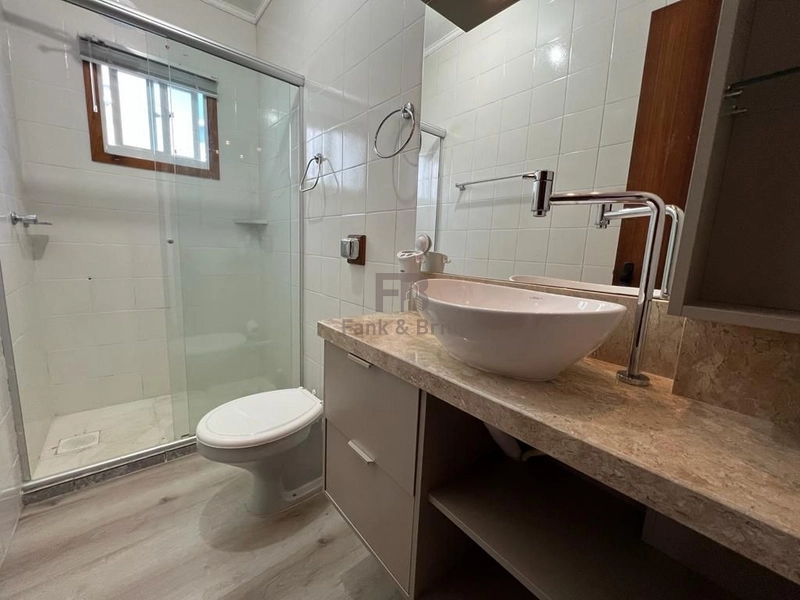 VISTA LIBERADA! TODO MOBILIADO! 2 DORMITÓRIOS! SUÍTE! CENTRO! BOX!: 10ª foto da galeria de imagens do imóvel