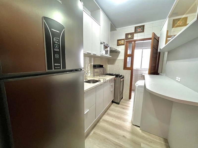 VISTA LIBERADA! TODO MOBILIADO! 2 DORMITÓRIOS! SUÍTE! CENTRO! BOX!: 6ª foto da galeria de imagens do imóvel