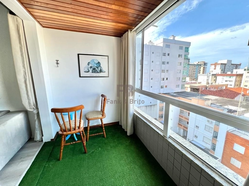 VISTA LIBERADA! TODO MOBILIADO! 2 DORMITÓRIOS! SUÍTE! CENTRO! BOX!: 1ª foto da galeria de imagens do imóvel