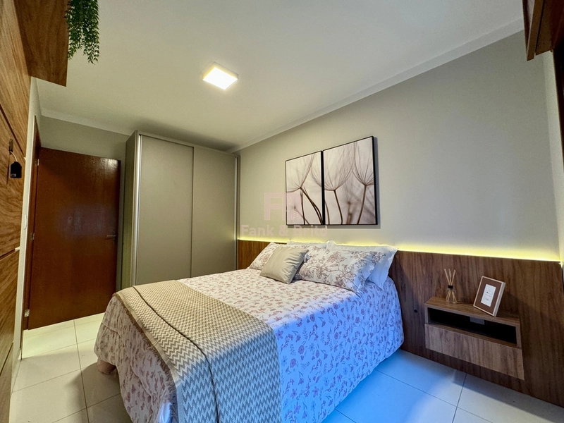 APARTAMENTO A VENDA,  A POUCOS METROS DO MAR, JUNTO A PRAÇA BASSANI: 3ª foto da galeria de imagens do imóvel