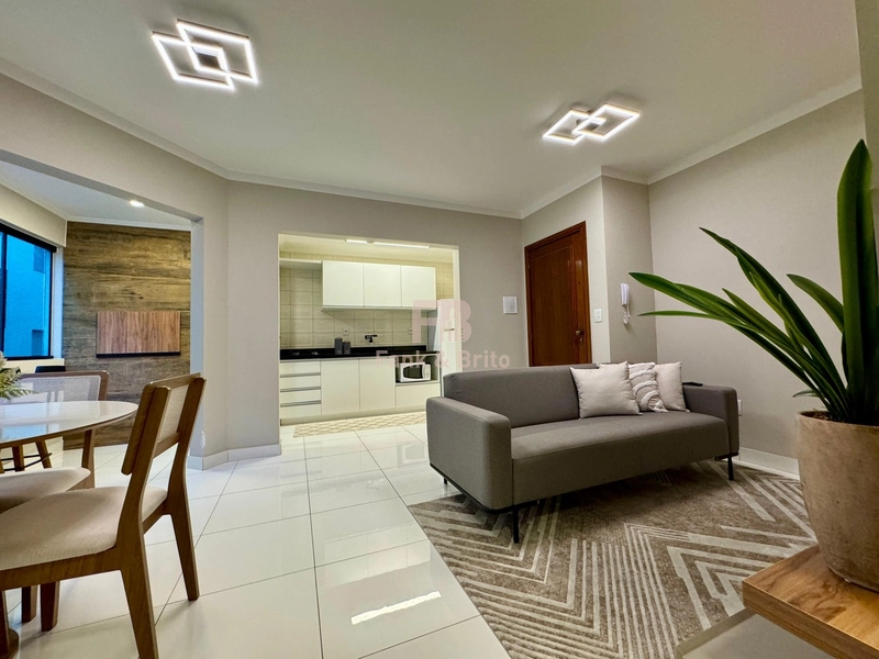 APARTAMENTO A VENDA,  A POUCOS METROS DO MAR, JUNTO A PRAÇA BASSANI: 1ª foto da galeria de imagens do imóvel