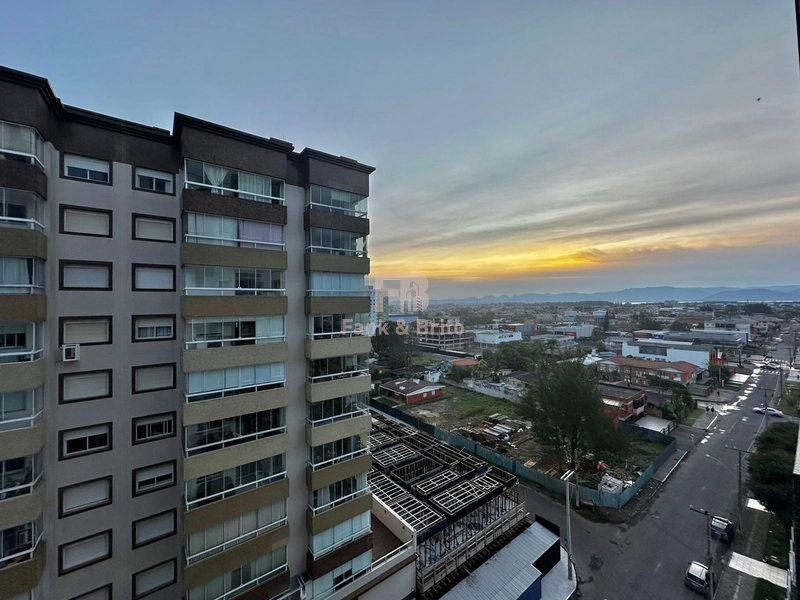 FINAMENTE DECORADO JUNTO A PRAÇA EM PREDIO COM INFRAESTRUTURA!: 23ª foto da galeria de imagens do imóvel