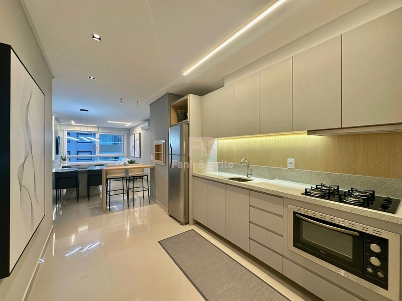 FINAMENTE DECORADO JUNTO A PRAÇA EM PREDIO COM INFRAESTRUTURA!: 13ª foto da galeria de imagens do imóvel