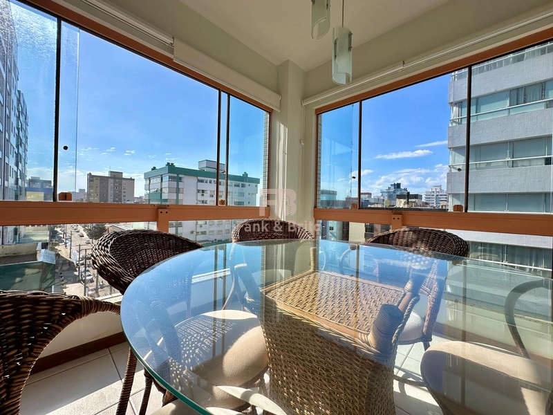 LESTE NORTE E OESTE! 2 DORMITÓRIOS, SUÍTE, MOBILIADO!NO  CENTRO!: 3ª foto da galeria de imagens do imóvel