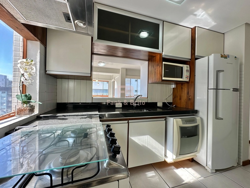 LESTE NORTE E OESTE! 2 DORMITÓRIOS, SUÍTE, MOBILIADO!NO  CENTRO!: 11ª foto da galeria de imagens do imóvel