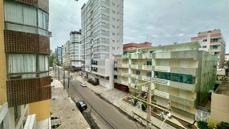 Apartamento amplo sacadão de frente 2 dormitórios a uma quadra do mar!: 36ª foto da galeria de imagens do imóvel