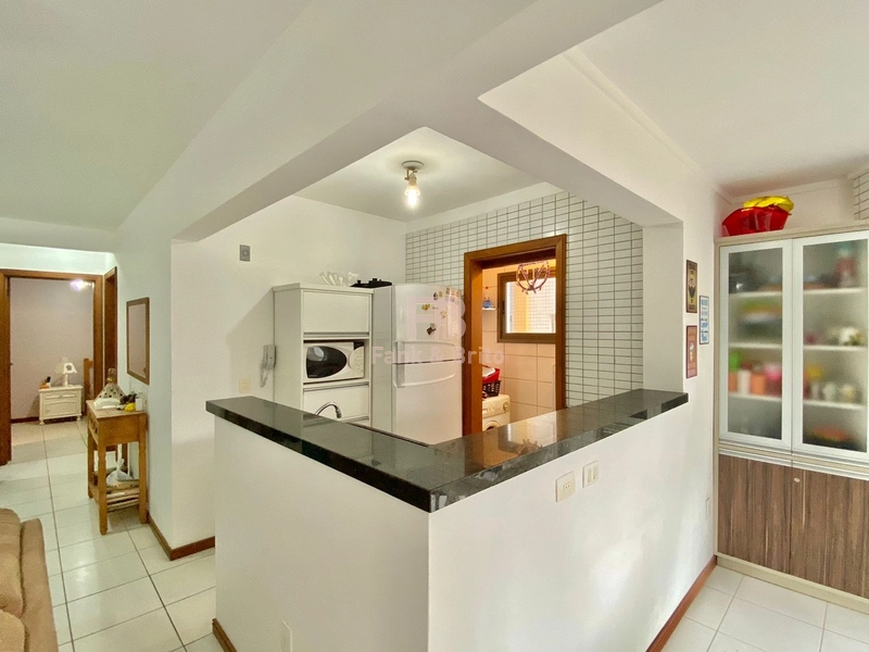 Apartamento amplo sacadão de frente 2 dormitórios a uma quadra do mar!: 19ª foto da galeria de imagens do imóvel