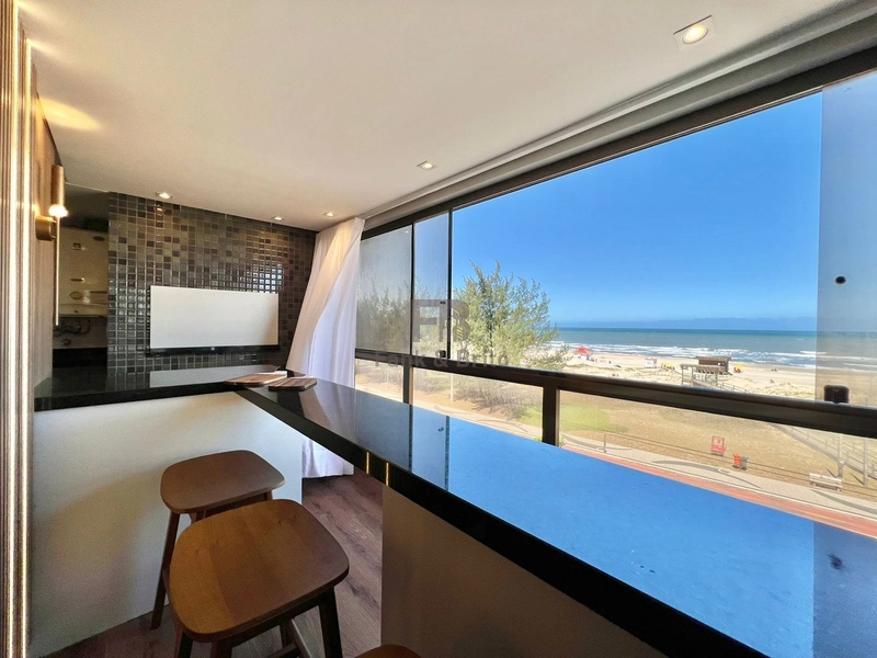 APARTAMENTO A VENDA NA BEIRA MAR DE CAPÃO DA CANOA: 4ª foto da galeria de imagens do imóvel