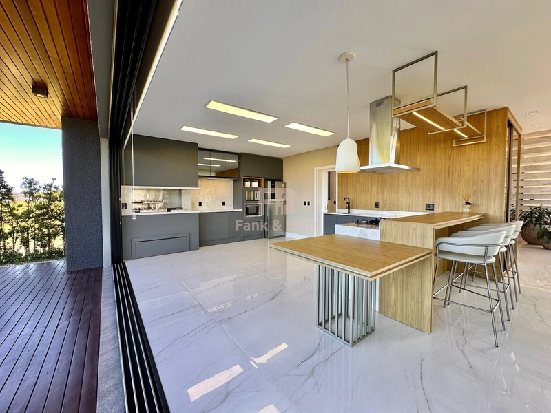 CASA A VENDA EM CONDOMINIO FECHADO: 9ª foto da galeria de imagens do imóvel