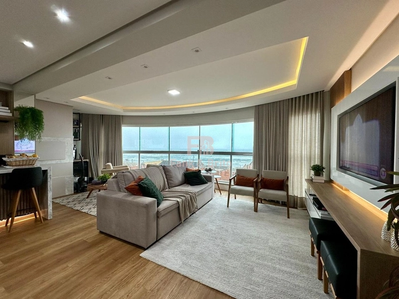 BEIRA MAR, FINO DECORADO, AMPLO APARTAMENTO!!!: 1ª foto da galeria de imagens do imóvel