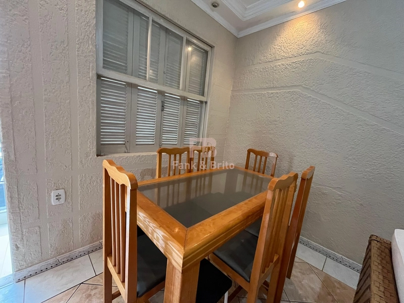 APARTAMENTO A VENDA DE FRENTE PARA PRAÇA EM CAPÃO DA CANOA: 3ª foto da galeria de imagens do imóvel