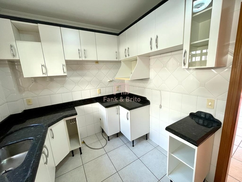 APARTAMENTO NA AVENIDA DE FRENTE: 6ª foto da galeria de imagens do imóvel