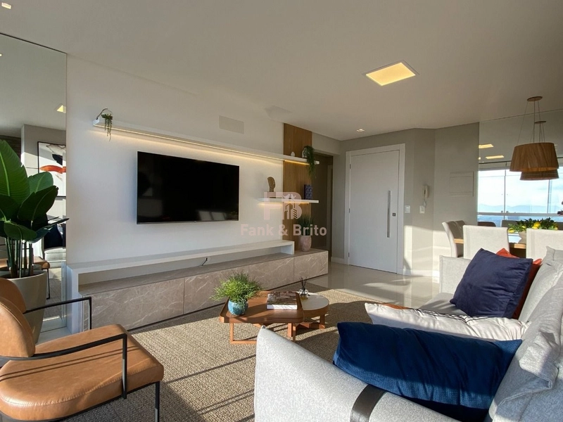 VENDE AMPLO APARTAMENTO FINAMENTE MOBILIADO E DECORADO: 4ª foto da galeria de imagens do imóvel