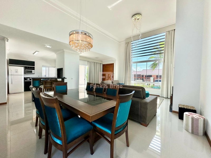 CASA A VENDA EM XANGRI-LÁ: 4ª foto da galeria de imagens do imóvel