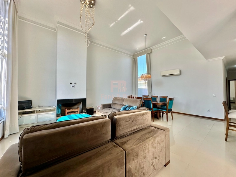 CASA A VENDA EM XANGRI-LÁ: 5ª foto da galeria de imagens do imóvel