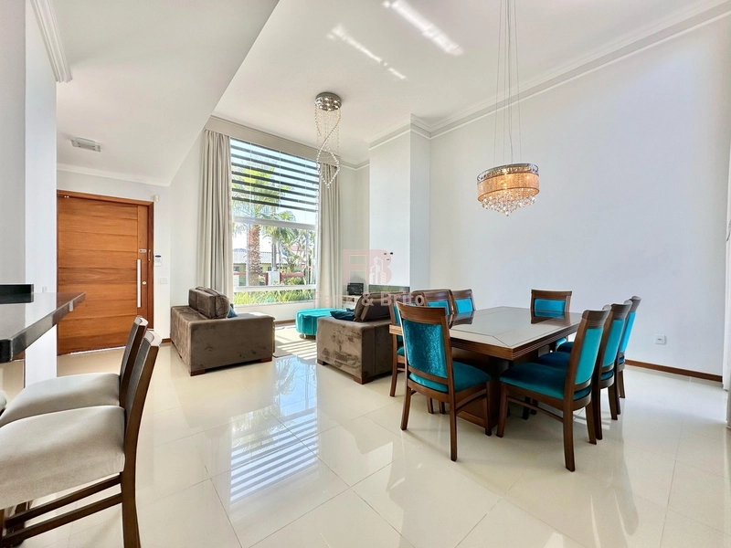 CASA A VENDA EM XANGRI-LÁ: 3ª foto da galeria de imagens do imóvel