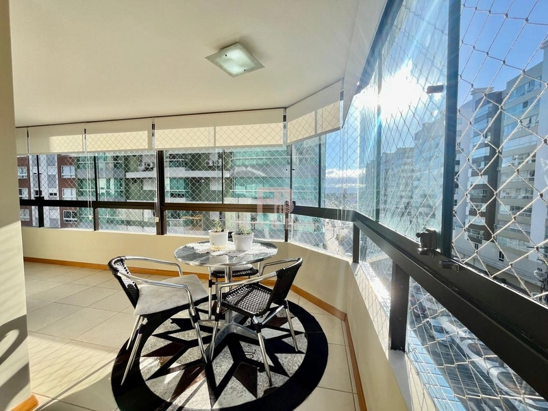 APARTAMENTO DE ESQUINA NA AV. UBURAJARA!: 4ª foto da galeria de imagens do imóvel