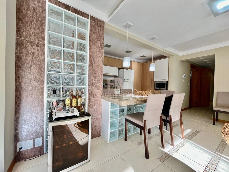 APARTAMENTO DE ESQUINA NA AV. UBURAJARA!: 12ª foto da galeria de imagens do imóvel