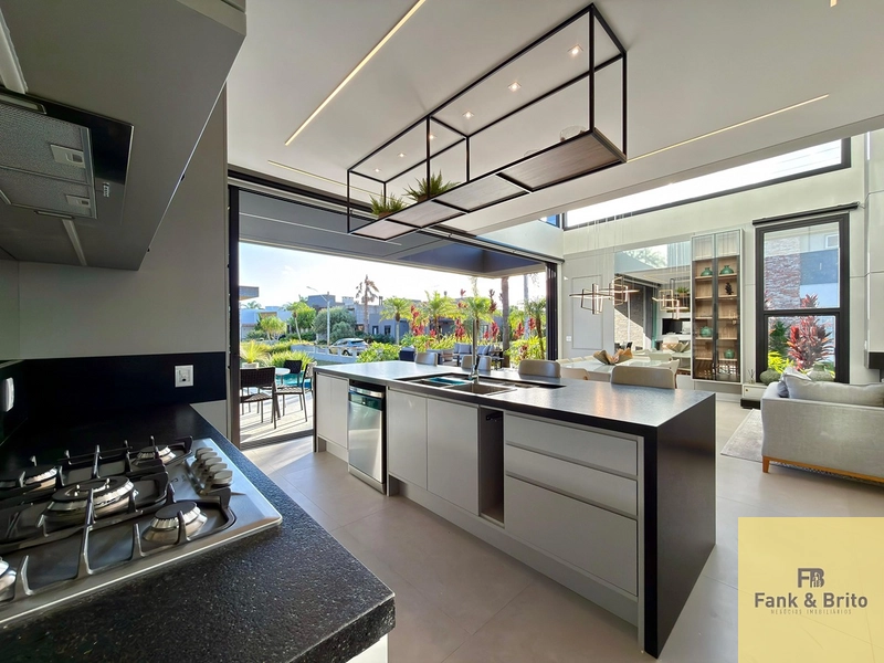 SOBRADO À VENDA  CONDOMÍNIO MALIBU: 8ª foto da galeria de imagens do imóvel