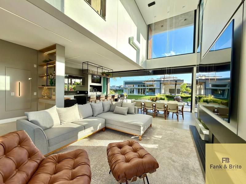 SOBRADO À VENDA  CONDOMÍNIO MALIBU: 3ª foto da galeria de imagens do imóvel