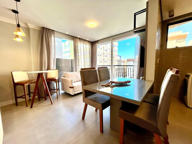 APARTAMENTO AO LADO DA PRAÇA FLAVIO BOIANOVSKI, DUAS QUADRAS DO MAR!: 11ª foto da galeria de imagens do imóvel