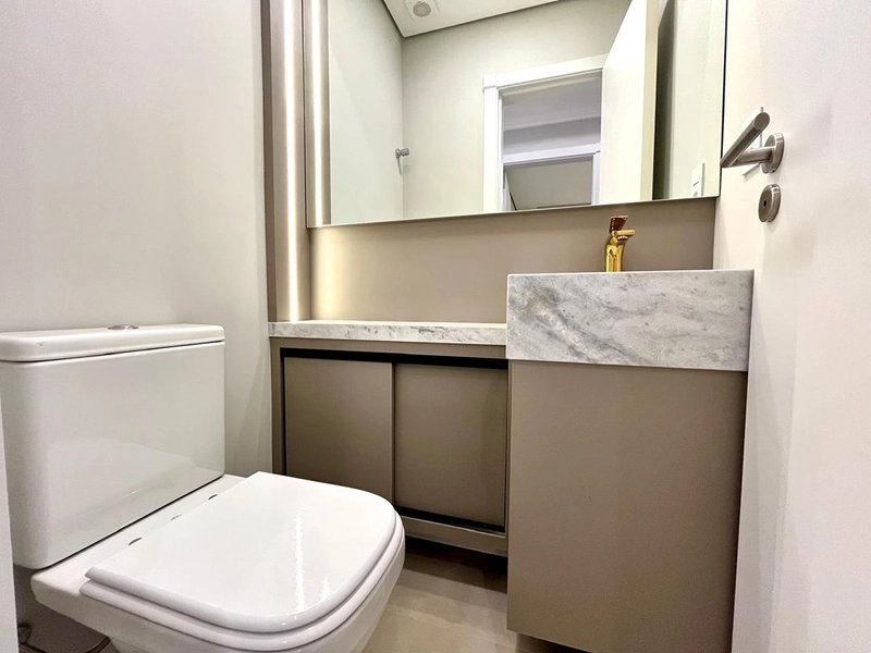 APARTAMENTO AO LADO DA PRAÇA FLAVIO BOIANOVSKI, DUAS QUADRAS DO MAR!: 33ª foto da galeria de imagens do imóvel