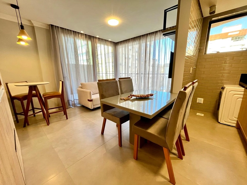 APARTAMENTO AO LADO DA PRAÇA FLAVIO BOIANOVSKI, DUAS QUADRAS DO MAR!: 12ª foto da galeria de imagens do imóvel