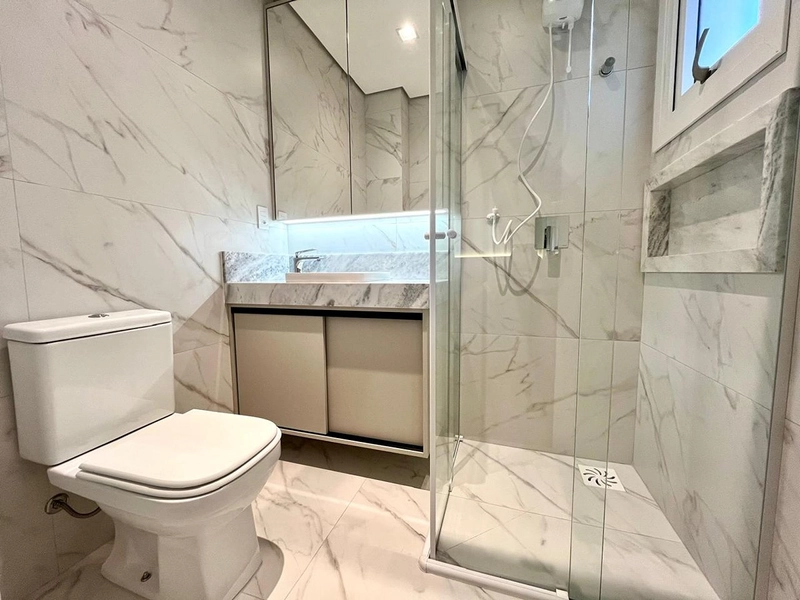 APARTAMENTO AO LADO DA PRAÇA FLAVIO BOIANOVSKI, DUAS QUADRAS DO MAR!: 32ª foto da galeria de imagens do imóvel