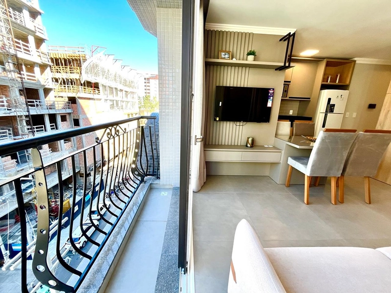 APARTAMENTO AO LADO DA PRAÇA FLAVIO BOIANOVSKI, DUAS QUADRAS DO MAR!: 9ª foto da galeria de imagens do imóvel